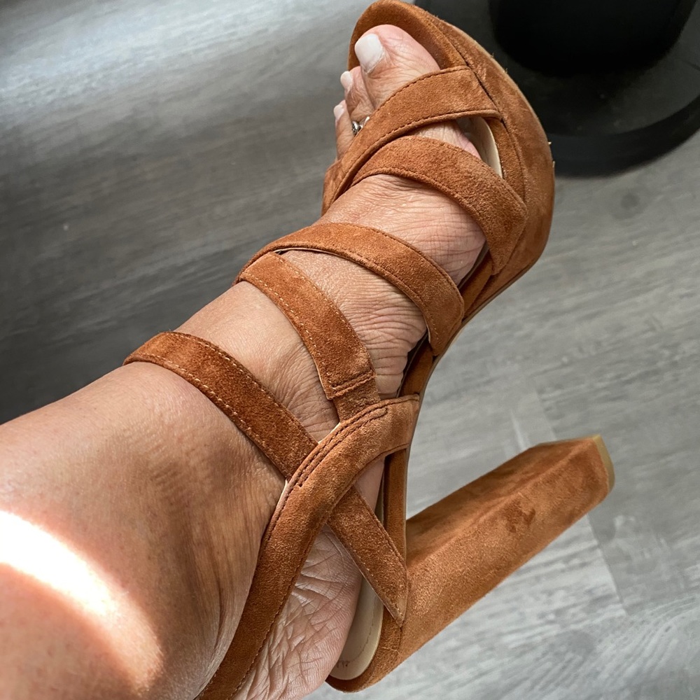 Platform open toe BCBG shoes